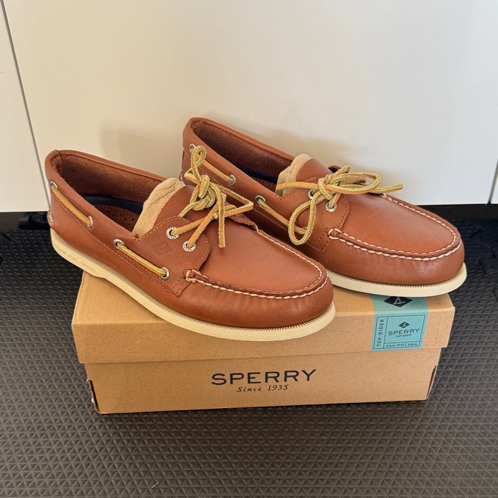 Sperry Men's Tan Leather Boat Shoes Brand New!